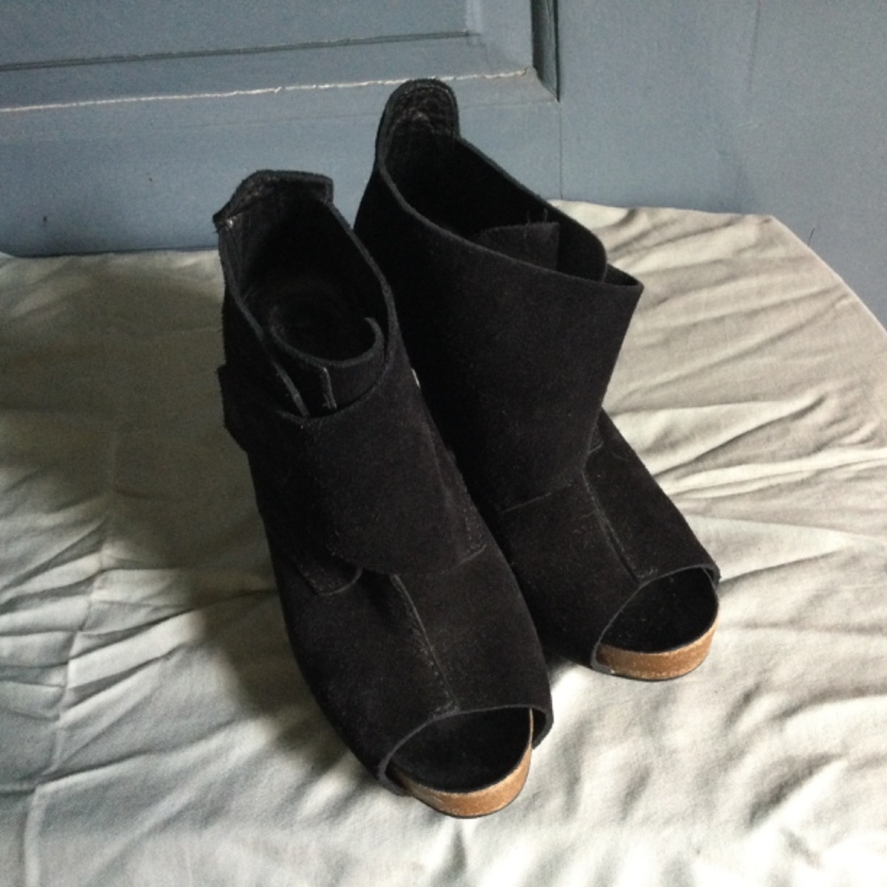 Pedro Garcia Chenoa black suede booties 37 - Picture 12 of 12